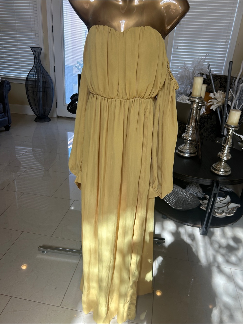 Off-Shoulder Yellow Maxi Dress with Elastic Waist